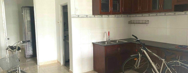 Nhà gồm 1 PN bán nhà bán ngay với giá giao động từ 3.7 tỷ có diện tích chính 58.2m2 vị trí mặt tiền nằm trên Đường 160, Quận 9-02