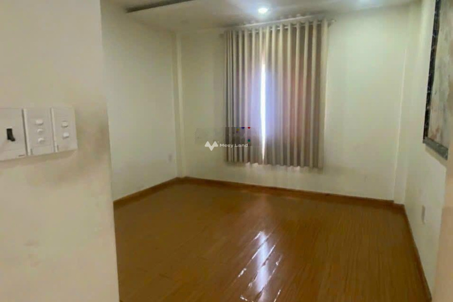 Cho thuê nhà vị trí đặt ở tại Tân Quy, Hồ Chí Minh, giá thuê gốc 28 triệu/tháng diện tích cụ thể 64m2, trong ngôi nhà này gồm 4 phòng ngủ-01