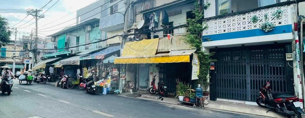Diện tích 15m2 bán nhà ở vị trí đặt tọa lạc ở Phú Thọ Hòa, Hồ Chí Minh trong căn nhà này gồm 2 phòng ngủ 2 WC hãy nhấc máy gọi ngay-02