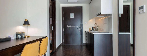 Trong căn hộ này gồm có 2 phòng ngủ, cho thuê căn hộ vị trí thuận lợi nằm tại Hạ Long, Quảng Ninh, 2 WC pháp lý nhanh-02