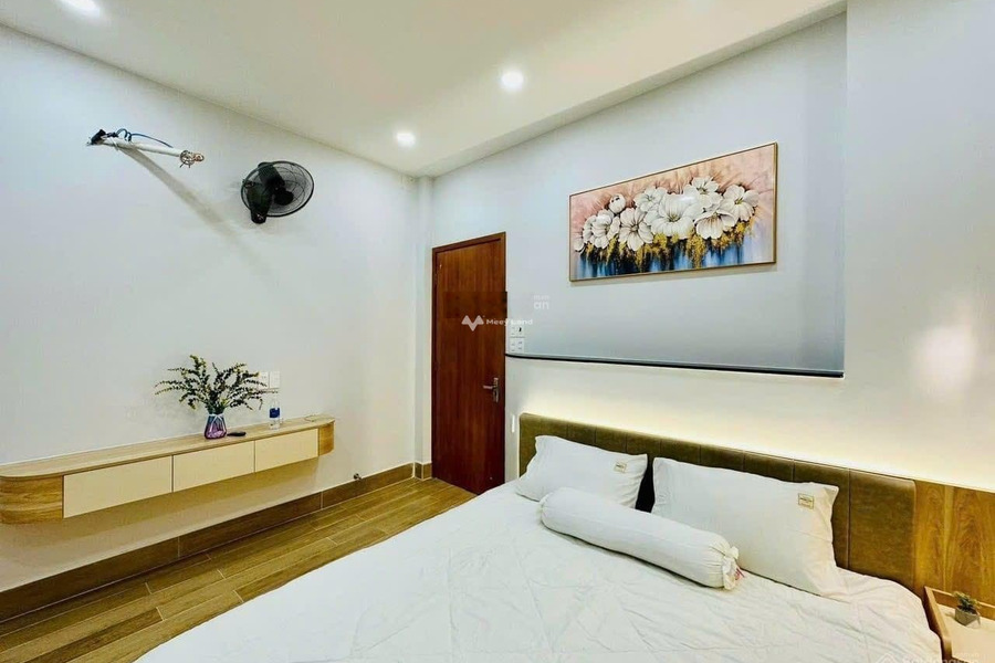 Tổng quan nhà này bao gồm 3 phòng ngủ bán nhà bán ngay với giá chính chủ 2.65 tỷ có diện tích 48.4m2 mặt tiền tọa lạc gần Phường 7, Hồ Chí Minh-01