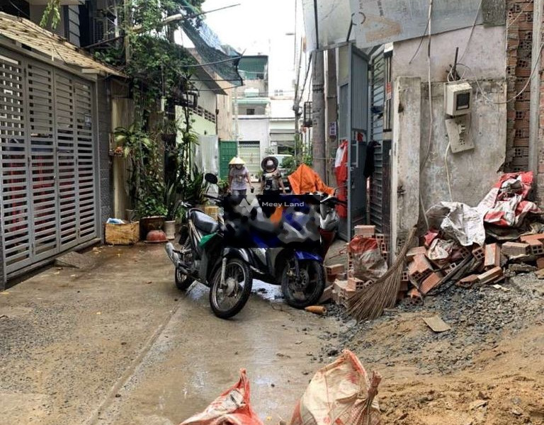 Có diện tích gồm 72m2, cho thuê nhà ở mặt tiền nằm ở Bình Tân, Hồ Chí Minh, hướng Đông, trong nhà tổng quan gồm có 2 PN, 2 WC ở lâu dài-01