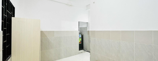 Cho thuê phòng trọ vị trí đẹp tọa lạc ở Bình Trưng Đông, Hồ Chí Minh, trong nhà có tổng 1 phòng ngủ, 1 WC khách có thiện chí liên hệ ngay-02