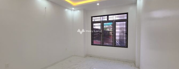 Diện tích chuẩn 52m2 bán nhà vị trí thuận lợi ngay trên Đông Hải 1, Hải Phòng trong nhà nhìn chung gồm 3 phòng ngủ với mặt lộ 2 m cảm ơn đã xem tin-02