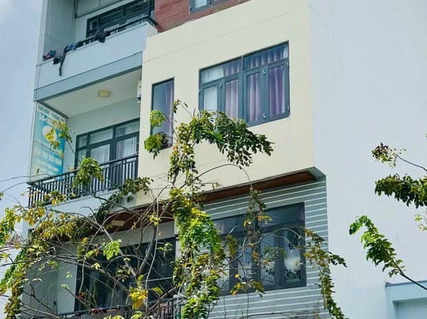 Cần bán nhanh toà căn hộ 16 phòng - khu VCN Phước Long 2