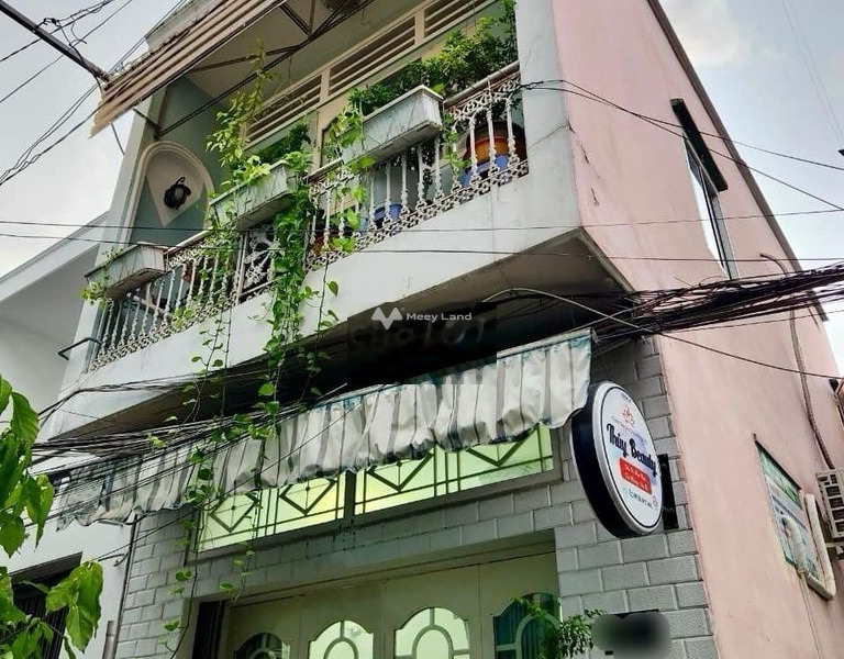 Giá 3.6 tỷ bán nhà diện tích gồm 37m2 vị trí thuận lợi ngay ở Phường 22, Hồ Chí Minh hướng Đông trong căn nhà này có 2 PN, 2 WC vị trí siêu đẹp-01