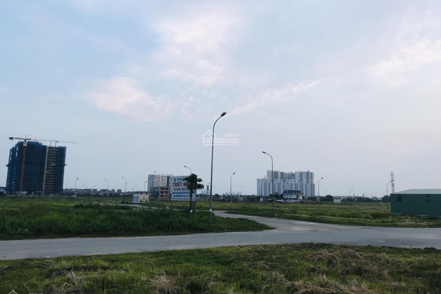 Cần bán nền đất dự án Phú Nhuận - Phước Long B, Quận 9 đường Đỗ Xuân Hợp DT 340m2 giá 58 tr/m2 -01