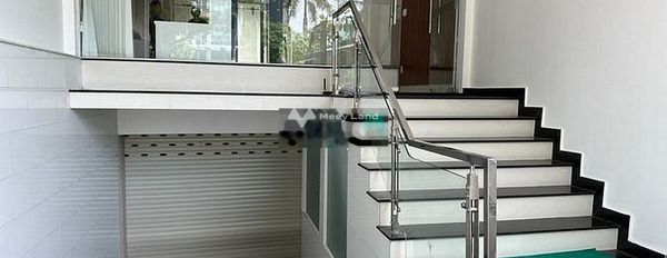 Nhà này có 6 phòng ngủ, cho thuê nhà ở diện tích tầm trung 370m2 thuê ngay với giá thực tế 55 triệu/tháng mặt tiền tọa lạc ngay An Phú, Hồ Chí Minh-03