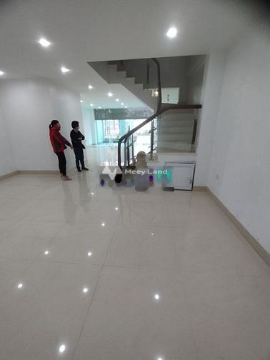 Cho thuê biệt thự vị trí đẹp ở Dương Nội, Hà Đông thuê ngay với giá tốt nhất 24 triệu/tháng diện tích tổng là 120m2, ngôi nhà gồm 5 phòng ngủ-01