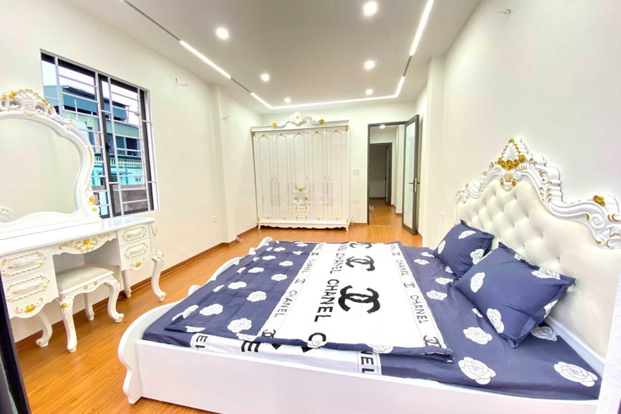 Nhà gồm 5 phòng ngủ bán nhà bán ngay với giá bàn giao chỉ 4.6 tỷ diện tích khoảng 45m2 gần Tân Khai, Hoàng Mai-01