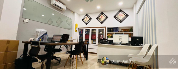 Cần nhiều tiền bán nhà vị trí mặt tiền tại Nguyễn Trường Tộ, Tân Thành bán ngay với giá rẻ 10.5 tỷ có diện tích rộng 76m2 vị trí siêu đẹp-03