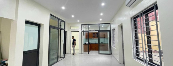 Trong nhà 1 PN, cho thuê nhà ở có diện tích chung 80m2 thuê ngay với giá hiện tại 16 triệu/tháng vị trí hấp dẫn nằm ở Long Biên, Hà Nội-02