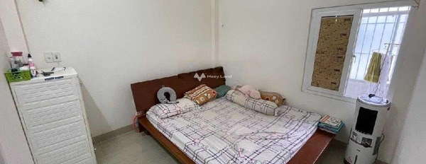 Vị trí đặt tọa lạc ngay Cẩm Lệ, Đà Nẵng cho thuê nhà thuê ngay với giá hợp lý từ 9 triệu/tháng, trong căn này thì có 3 phòng ngủ, 3 WC-02