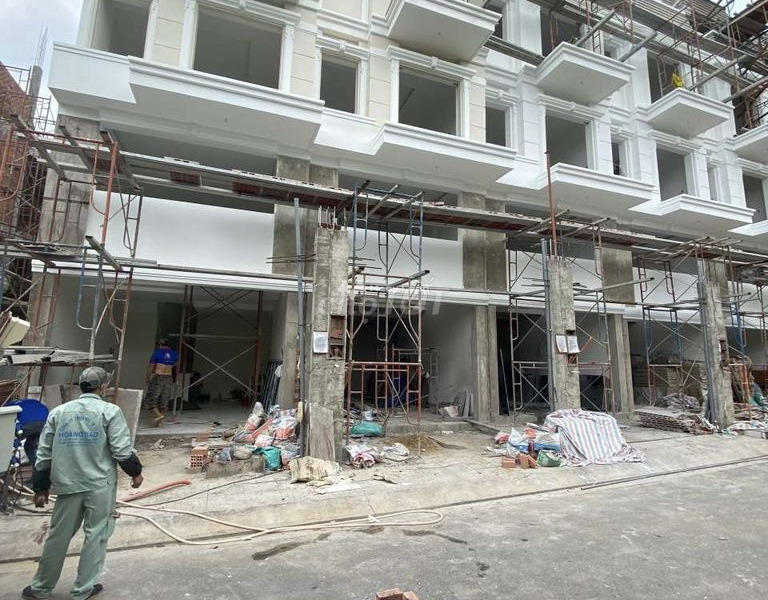 Nhà 4 PN bán nhà ở diện tích 50m2 bán ngay với giá siêu mềm 8.5 tỷ vị trí đặt tọa lạc ở Nguyễn Thị Nhung, Hiệp Bình Phước-01