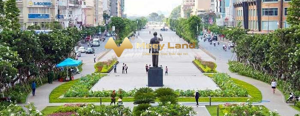 Cho thuê nhà, thuê ngay với giá giao động từ 140 triệu/tháng tổng dt 144 m2 vị trí thuận lợi tọa lạc trên Phường Bến Nghé, Hồ Chí Minh-02