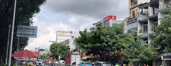 Vị trí đẹp nằm ở Quận 3, Hồ Chí Minh bán nhà bán ngay với giá siêu khủng chỉ 73 tỷ căn nhà bao gồm 4 phòng ngủ 4 WC-03
