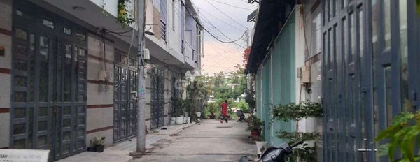 Cho thuê nhà vị trí thuận tiện Cây Keo, Tam Phú, giá thuê cực êm chỉ 9 triệu/tháng có diện tích là 51m2, nhìn chung gồm có 2 phòng ngủ-02