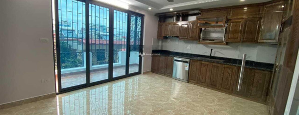 Bán nhà giá 20 tỷ, diện tích 190m2 vị trí đẹp ngay trên Trần Nguyên Đán, Hoàng Mai-03