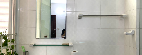 Cho thuê căn hộ dịch vụ full nội thất đẹp cửa sổ thoáng mát, Trương Định trung tâm Quận 3-03