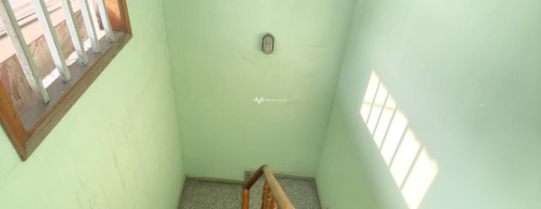 Diện tích 70m2 bán nhà ở vị trí đặt tọa lạc ngay trên Phường 2, Hồ Chí Minh trong nhà này gồm 10 phòng ngủ 5 WC liên hệ trực tiếp để được tư vấn-03