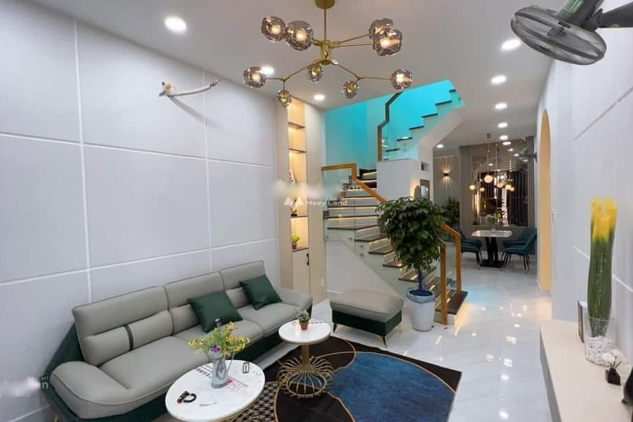 Bán nhà vị trí thuận tiện ngay tại Nguyễn Khoái, Hồ Chí Minh giá bán bất ngờ chỉ 7 tỷ có diện tích gồm 71m2 tổng quan nhà gồm có 6 phòng ngủ-01