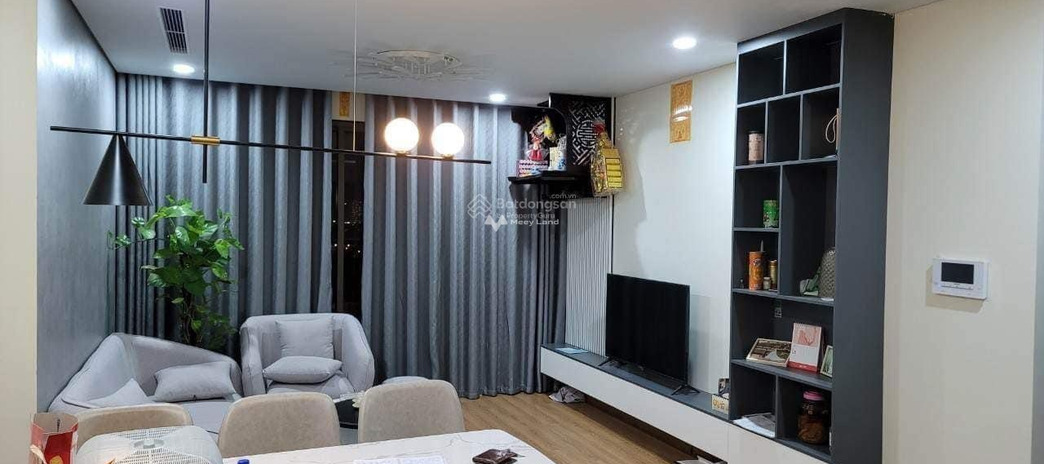 Trong căn hộ có Đầy đủ, bán căn hộ có diện tích trung bình 120m2 mặt tiền nằm tại Phú La, Hà Đông