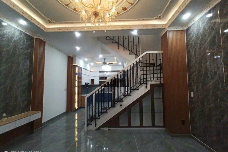 Nhà có 4 phòng ngủ bán nhà ở diện tích gồm 80m2 giá bán cực tốt chỉ 639 triệu vị trí đặt gần Bình Chánh, Hồ Chí Minh, hướng Đông Nam-01