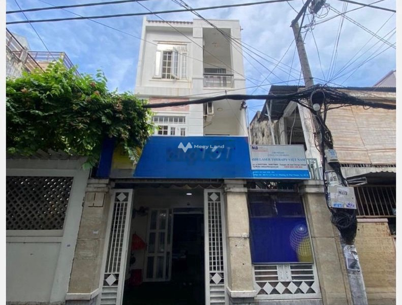Cho thuê nhà có diện tích thực là 100m2 nằm tại Lê Văn Sỹ, Phú Nhuận thuê ngay với giá tốt từ 32 triệu/tháng, căn nhà gồm có tất cả 3 phòng ngủ-01