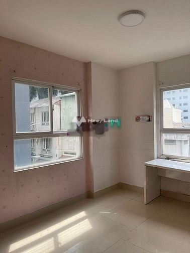 Chung cư 2 phòng ngủ, bán căn hộ mặt tiền ngay trên Ung Văn Khiêm, Hồ Chí Minh, tổng quan ở trong ngôi căn hộ 2 phòng ngủ, 1 WC trao đổi trực tiếp-01