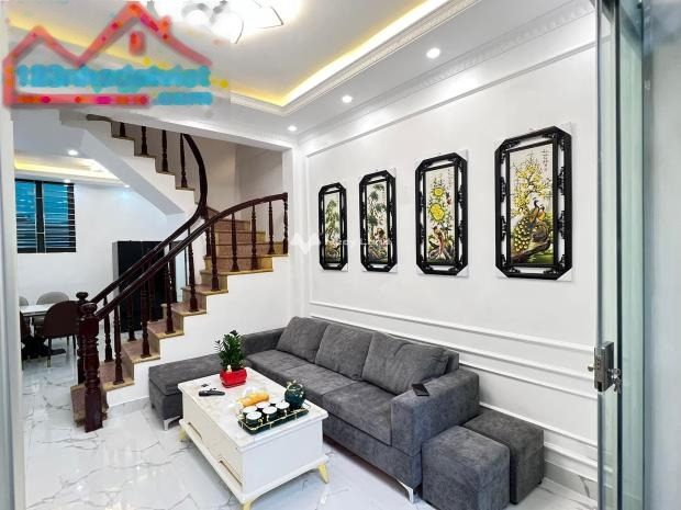 Nhà có 6 PN bán nhà ở có diện tích gồm 38m2 bán ngay với giá cạnh tranh 6.6 tỷ vị trí đẹp Hà Đông, Hà Nội, chiều ngang đường ngang 14 m-01