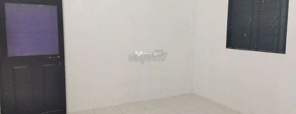 Diện tích tiêu chuẩn 15m2 cho thuê phòng trọ vị trí đẹp ở Quận 8, Hồ Chí Minh trong phòng này có Nhà trống sổ hồng chính chủ-02