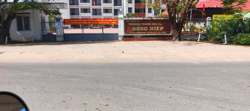 Cần bán đất mặt tiền xã Phú Điền, huyện Tân Phú, Đồng Nai. Diện tích 288m2, giá 1,9 tỷ