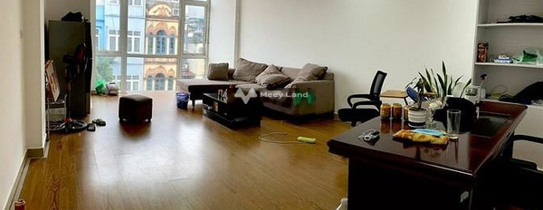 Với diện tích khoảng 140m2, cho thuê biệt thự vị trí đặt ngay trung tâm Hàm Nghi, Hà Nội, nhà tổng quan bao gồm 6 PN, 6 WC hỗ trợ pháp lý-03