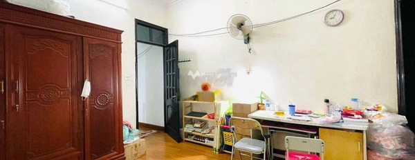 Nhà gồm 3 phòng ngủ bán nhà ở diện tích khoảng 38m2 bán ngay với giá thực tế chỉ 2.25 tỷ vị trí tại Yên Nghĩa, Hà Nội-03
