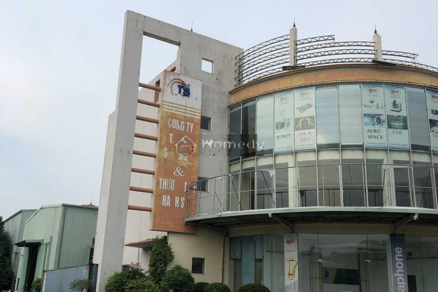 Mặt tiền tọa lạc tại Gia Lâm, Hà Nội cho thuê kho bãi 2200m2 giá thuê cực mềm 154 triệu/tháng giá tốt nhất-01