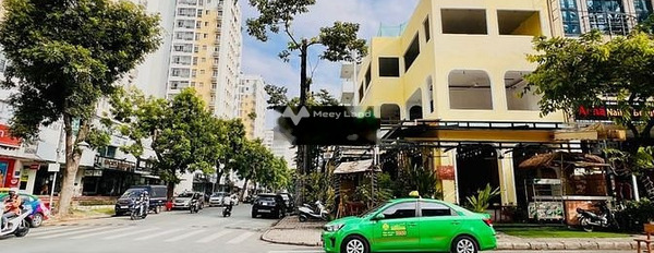 170 triệu/tháng cho thuê shophouse diện tích 222m2 mặt tiền nằm ngay ở Nguyễn Văn Linh, Quận 7 cực kì tiềm năng-03