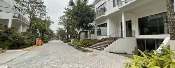 Bán liền kề vị trí thuận lợi nằm ở Long Biên, Hà Nội giá bán đặc biệt chỉ 45 tỷ diện tích là 336m2, căn nhà có 6 PN-03