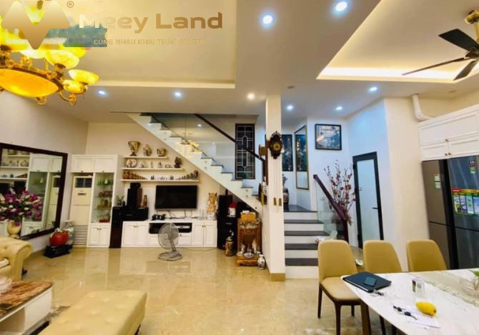 Nhà có 4 PN bán nhà vào ở luôn giá hữu nghị từ 8 tỷ có diện tích 80m2 vị trí đẹp tại Phố Cự Lộc, Quận Thanh Xuân-01