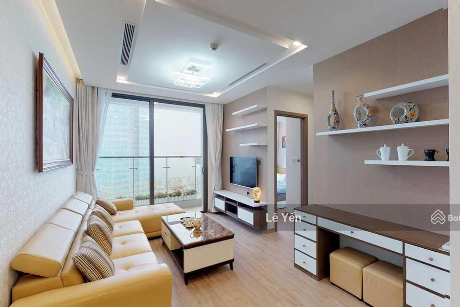 Cho thuê căn hộ Discovery Central, 67 Trần Phú, dt 55m2 1 ngủ giá 13.5 triệu. Lh 0945 894 *** -01