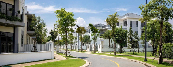 Nhà có tổng cộng 4 PN, bán biệt thự, giá bán đặc biệt chỉ 13.5 tỷ diện tích tổng 300m2 vị trí đặt ngay Biên Hòa, Đồng Nai-03