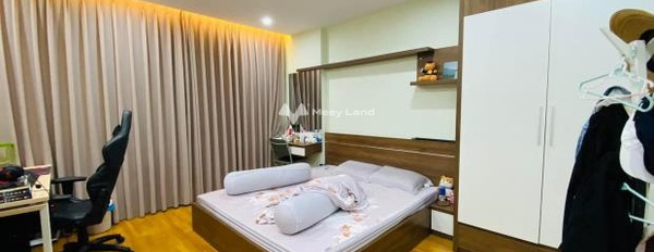 Bán nhà có diện tích chính 58m2 tọa lạc trên Đê La Thành, Hà Nội bán ngay với giá tốt 6.3 tỷ tổng quan bao gồm 4 phòng ngủ-03