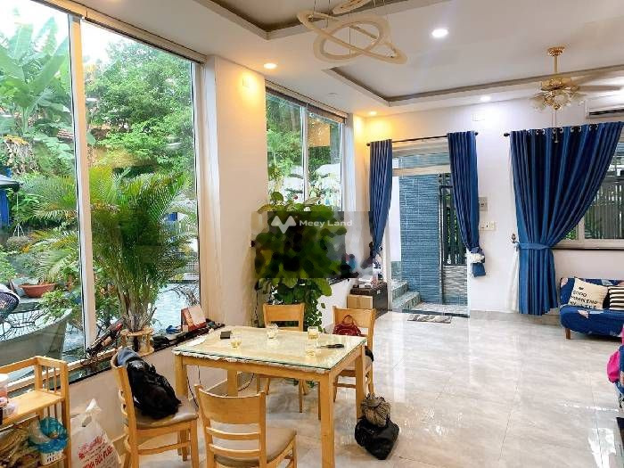 Nhà 3 PN bán nhà ở diện tích 180m2 giá bán cực sốc từ 5 tỷ vị trí thuận lợi tại Hồ Văn Tư, Thủ Đức-01