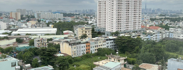 Trong căn hộ này 2 PN, cho thuê căn hộ mặt tiền nằm ngay trên Phạm Văn Đồng, Linh Tây, 2 WC lh thương lượng thêm-02
