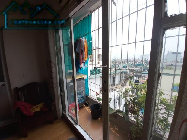Bán chung cư vị trí thuận lợi tọa lạc ngay tại Khương Đình, Hà Nội, tổng quan căn hộ bao gồm có 2 phòng ngủ liên hệ chính chủ-01