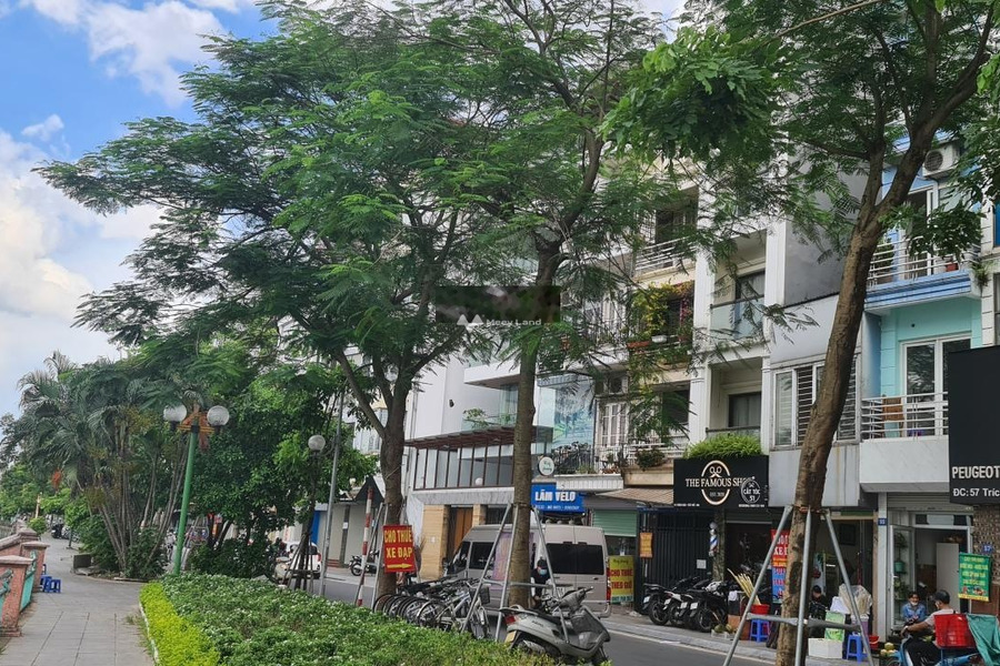 Nhà có tổng cộng 5 phòng ngủ bán nhà bán ngay với giá ngạc nhiên 70 tỷ có diện tích gồm 160m2 tại Nguyễn Đình Thi, Hà Nội-01
