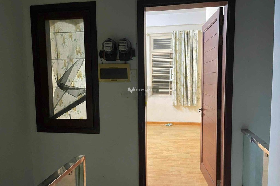 Cho thuê nhà diện tích quy đổi 56m2 Nằm ngay trên Phú Thạnh, Tân Phú giá thuê cạnh tranh từ 14 triệu/tháng, nhà này gồm 3 phòng ngủ-01