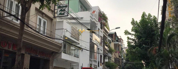 Bán gấp ngôi nhà vị trí tại Quận Tân Bình, Hồ Chí Minh vào ở luôn giá siêu khủng 15.5 tỷ diện tích khoảng 72m2 trong nhà nhìn chung có tổng 6 phòng ng...-02
