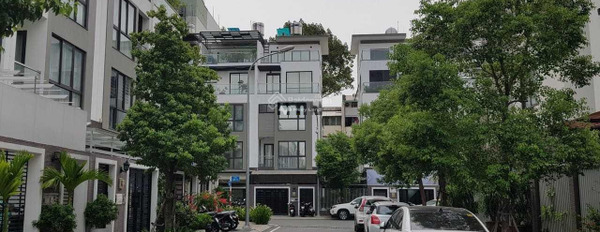 Bán nhà nằm ngay Quận 10, Hồ Chí Minh giá bán đề cử từ 22 tỷ có diện tích chung là 85m2-02