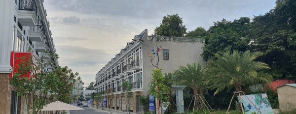 Một siêu phẩm nhà phố 1 trệt 2 lầu phong cách Châu Âu tại trung tâm phường Tân Bình, thành phố Dĩ An-02