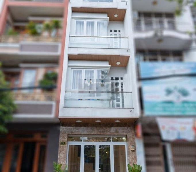 Vị trí thuận lợi ngay Phường 14, Hồ Chí Minh cho thuê nhà thuê ngay với giá cực mềm 28 triệu/tháng, tổng quan trong nhà 5 PN, 4 WC-01